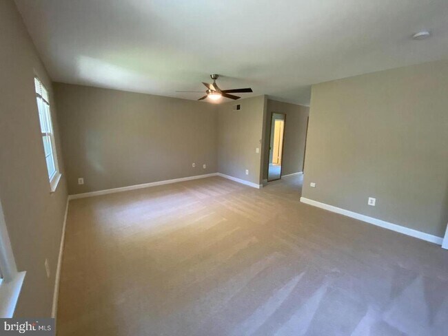 Building Photo - 3707 Moss Brooke Ct