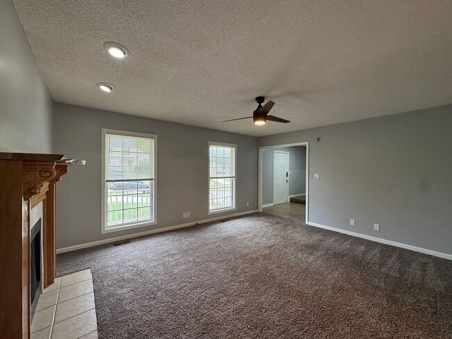Building Photo - 2587 Elkmont Dr