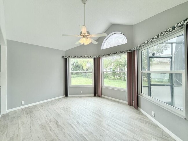 Building Photo - 13642 Dunwoody Ct