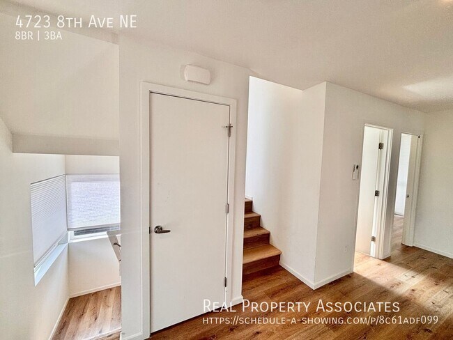 Building Photo - 4723 8th Ave NE