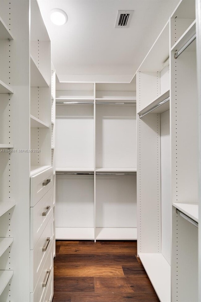 Building Photo - 2952 Peachy St