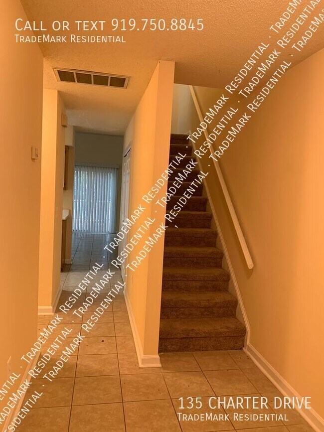 Building Photo - 135 Charter Dr