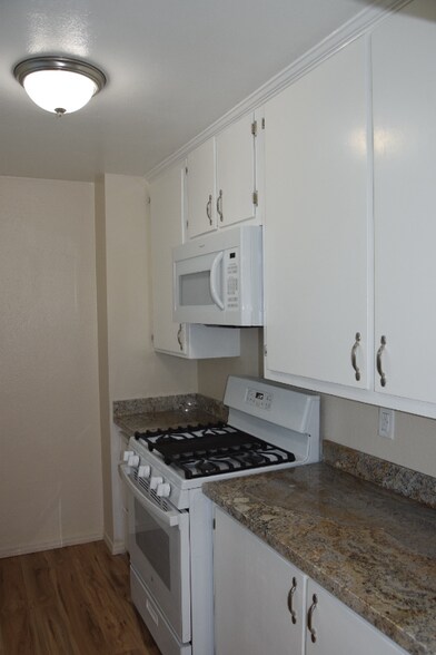 Building Photo - 3381 Grim Ave