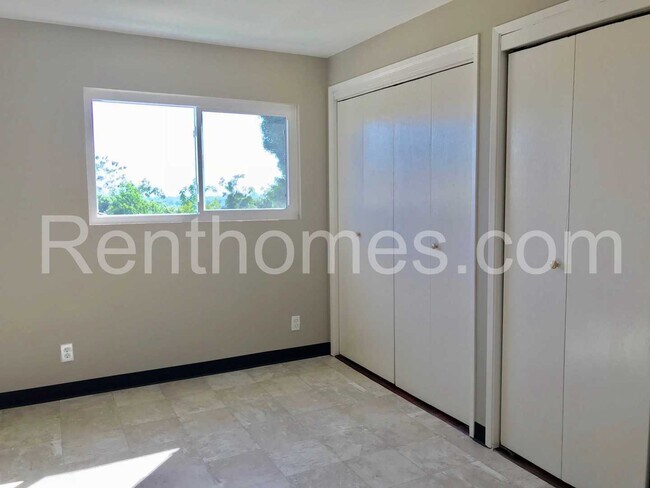 Building Photo - 3662 Hondo St
