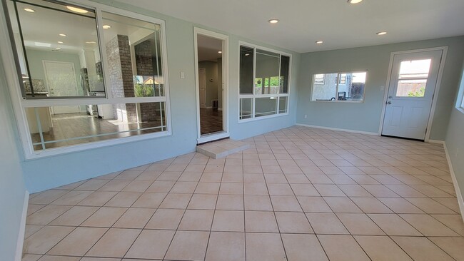 Building Photo - 28022 Thackeray Ave