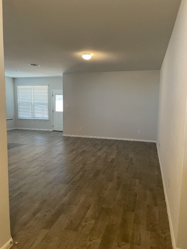 Building Photo - 9025 Eagles Landing Dr