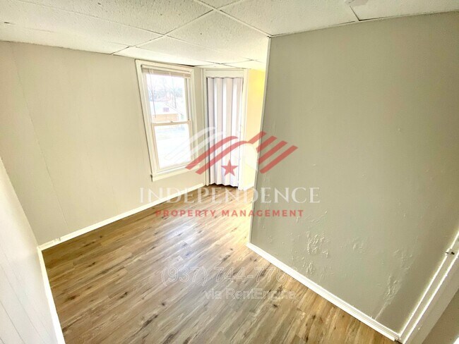 Building Photo - 906 Vine St