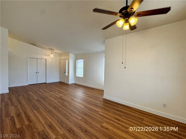 Building Photo - 1833 Sierra Hills Way