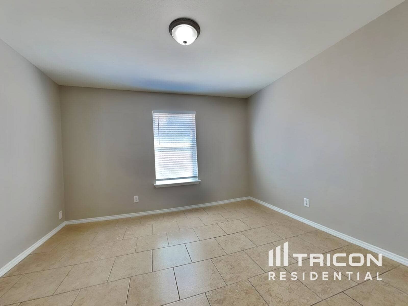 Building Photo - 8147 Steep Valley