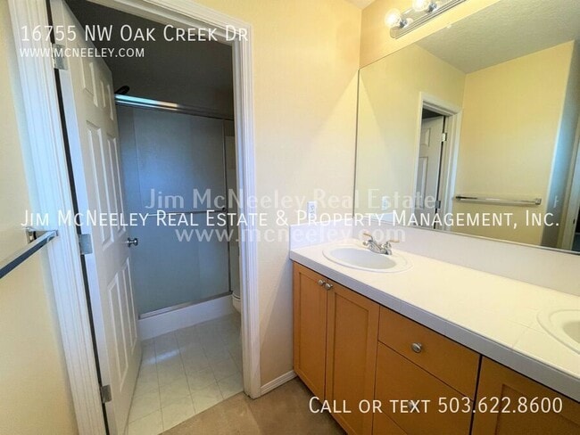 Building Photo - 16755 NW Oak Creek Dr
