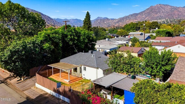 Building Photo - 10734 Oro Vista Ave