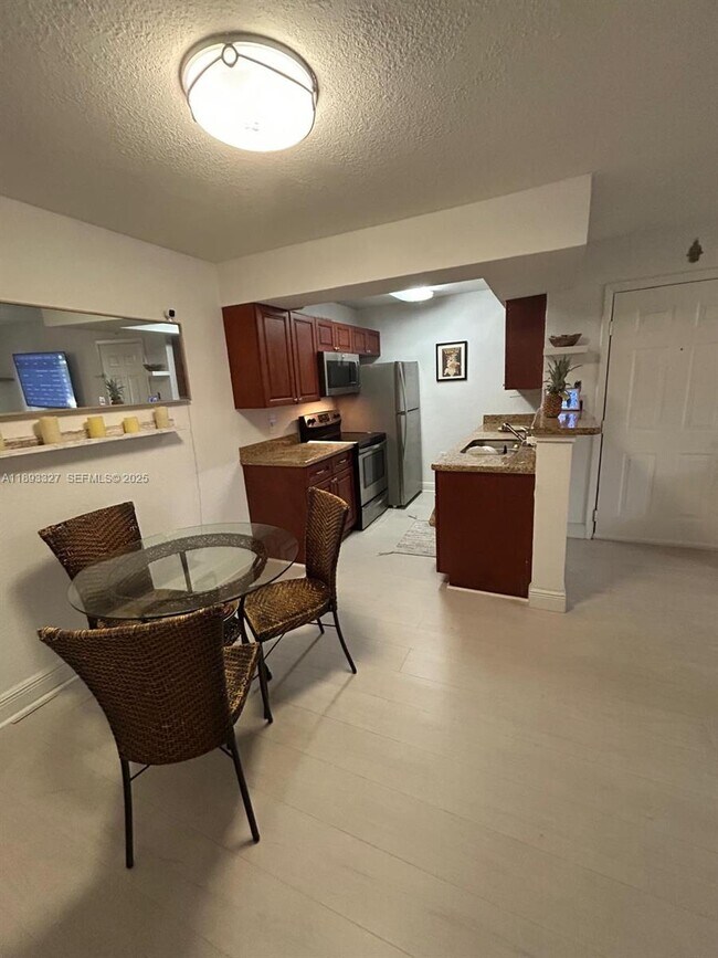 Building Photo - 15551 SW 104th Terrace