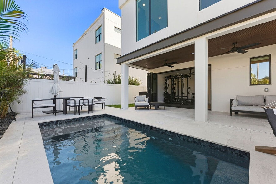 Building Photo - 2502 N Highland Ave