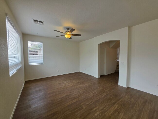 Building Photo - Graham Trail Phoenix
