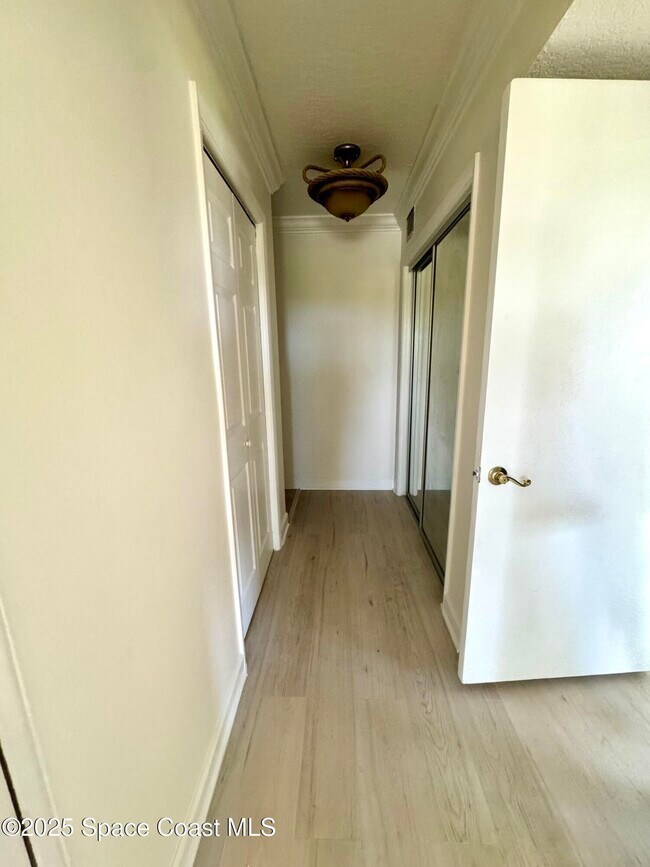 Building Photo - 2160 N Hwy A1A