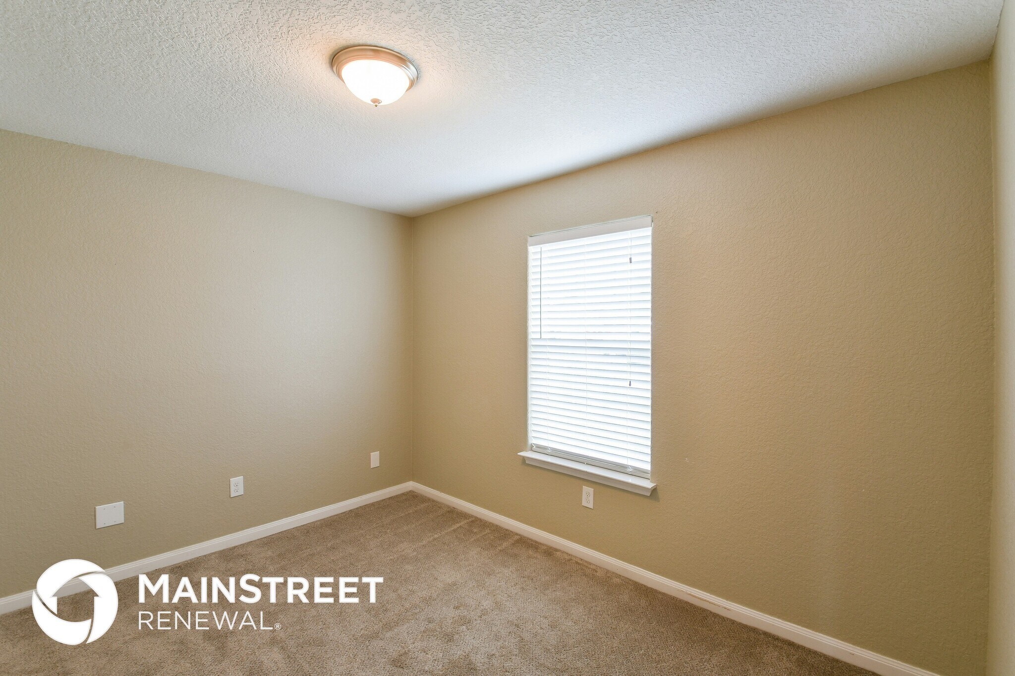 Building Photo - 5611 Forest Canyon