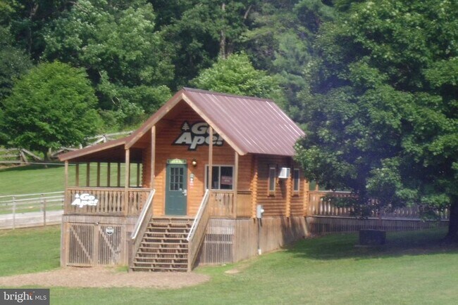 Building Photo - 3808 Delano St