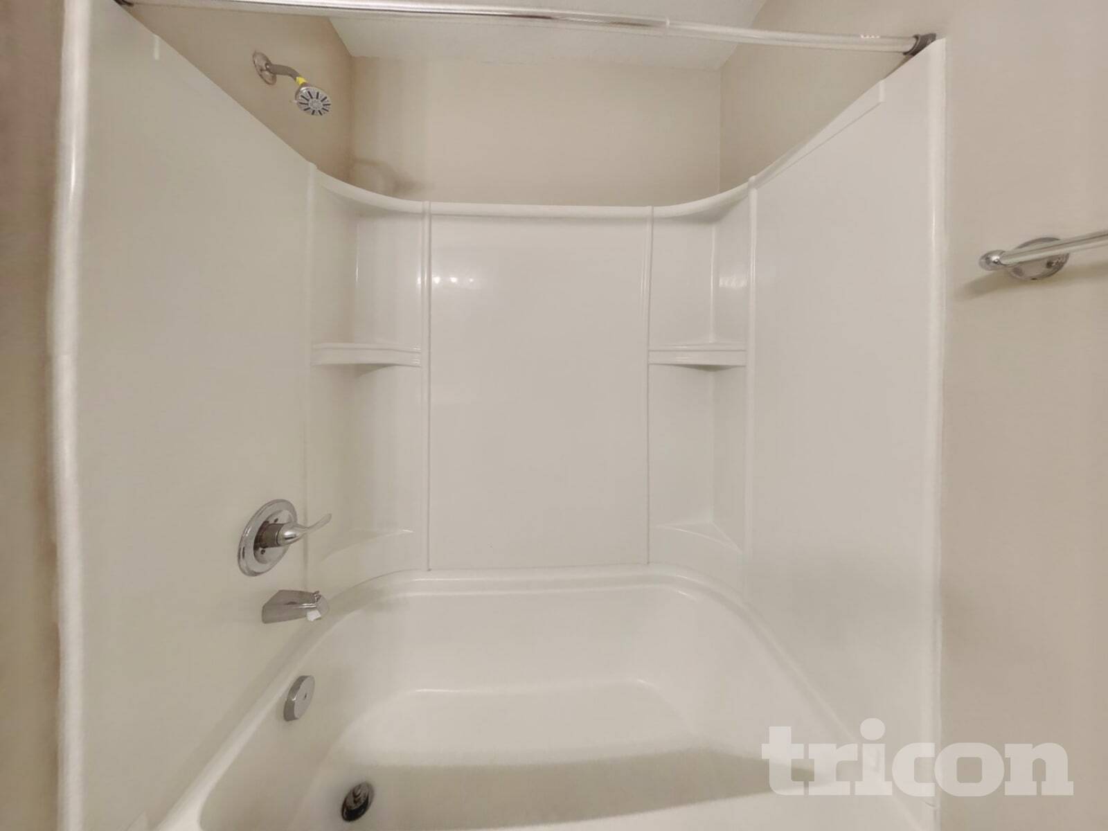 Building Photo - 311 Irving Bend Dr