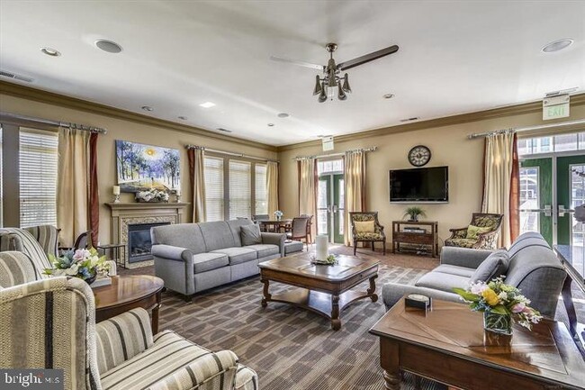 Building Photo - 8612 Wintergreen Ct