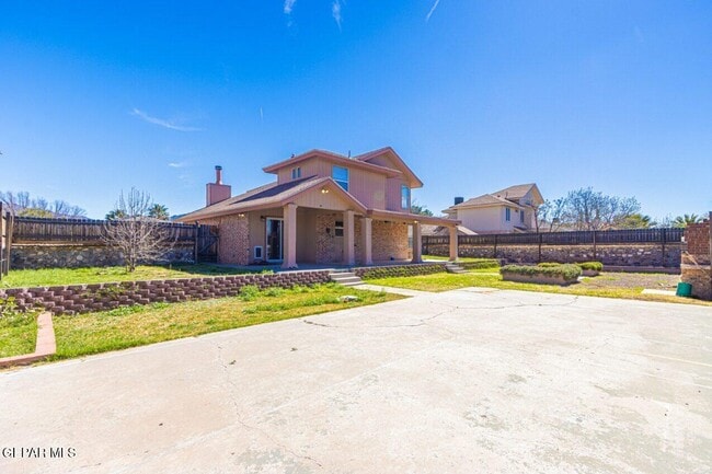 Building Photo - 5717 Saplinas Rd