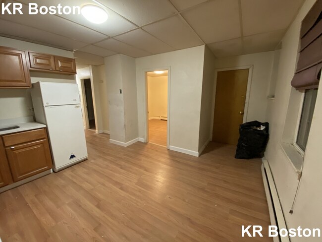 Primary Photo - 1558 Tremont St