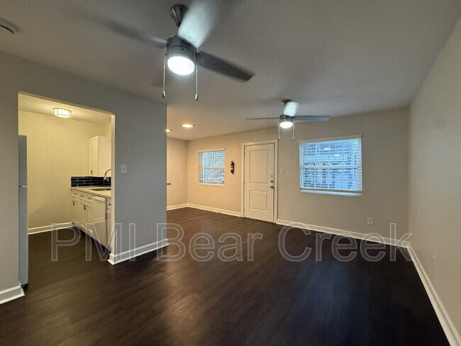 Building Photo - 1824 Thonig Rd