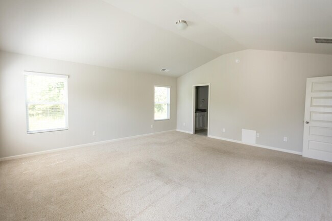 Building Photo - 1115 Dietrich Ln