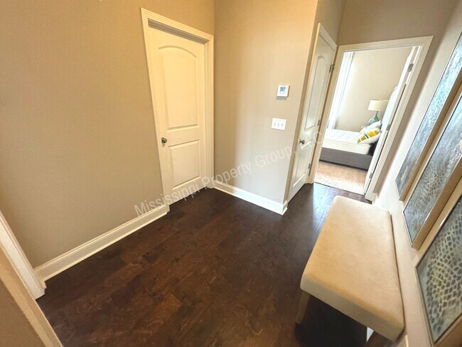 Building Photo - 3BR/3.5BA FURNISHED For Rent