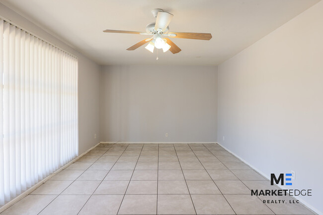 Building Photo - 4 Bed/2Bath Home at 39th Ave/Camelback! Re...