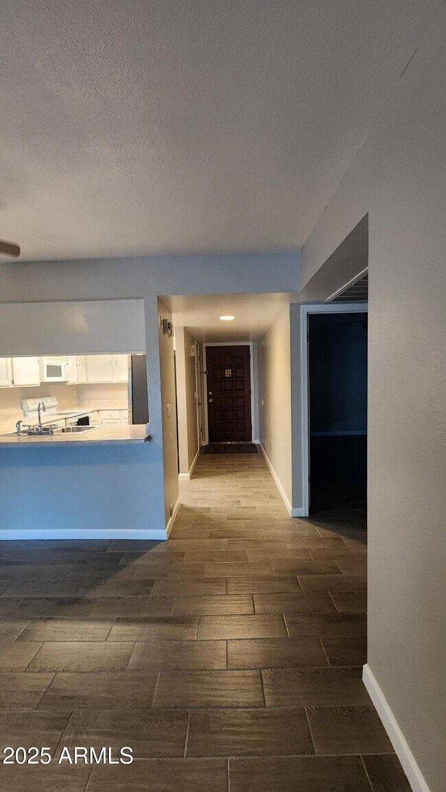 Building Photo - 4330 N 5th Ave