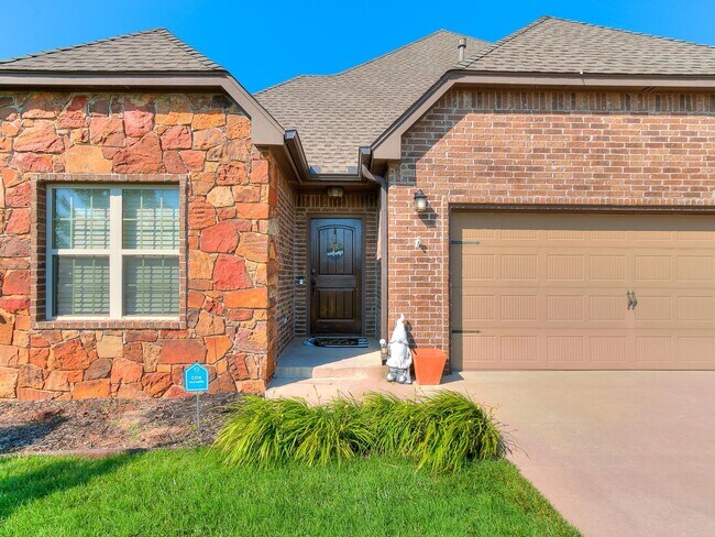 Building Photo - Deer Creek Schools and a Gated Community!