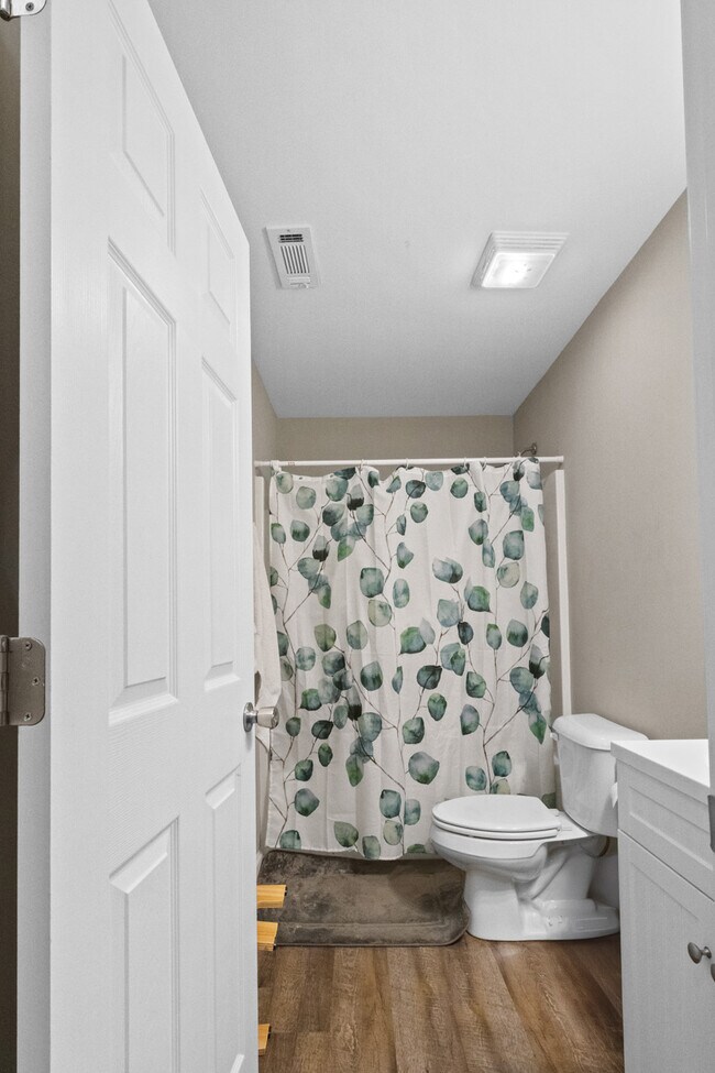 Building Photo - 485 Candlestick Dr
