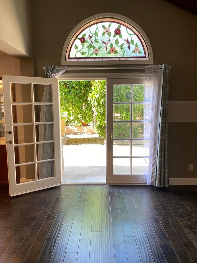 Building Photo - 20947 Hackney St