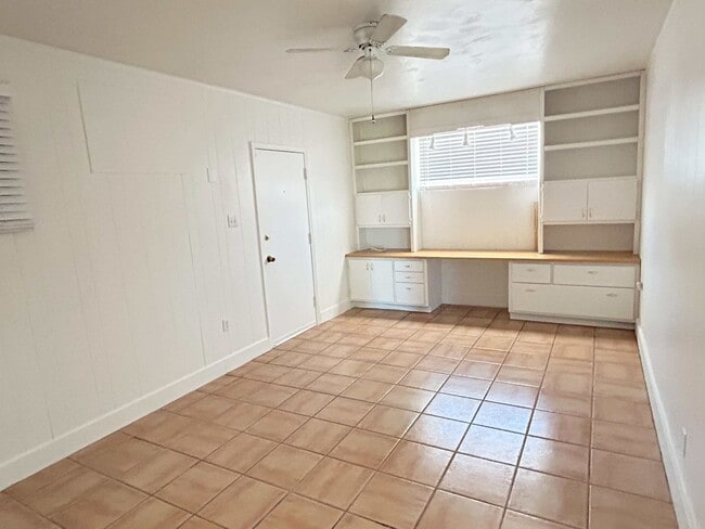 Building Photo - Highland Estates