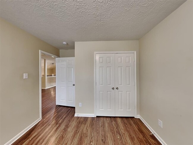 Building Photo - 2330 Colonial Springs Ln