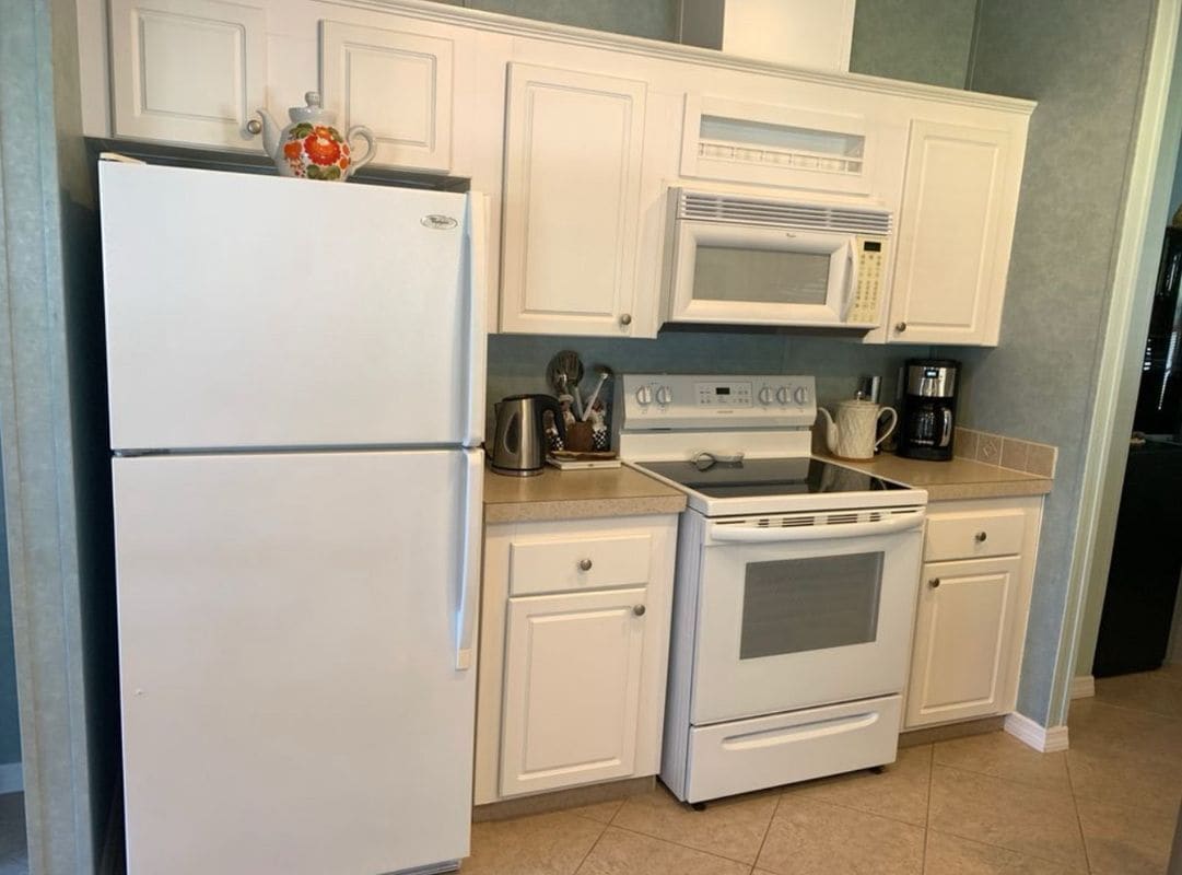 Building Photo - 3021 SW 52nd Ave