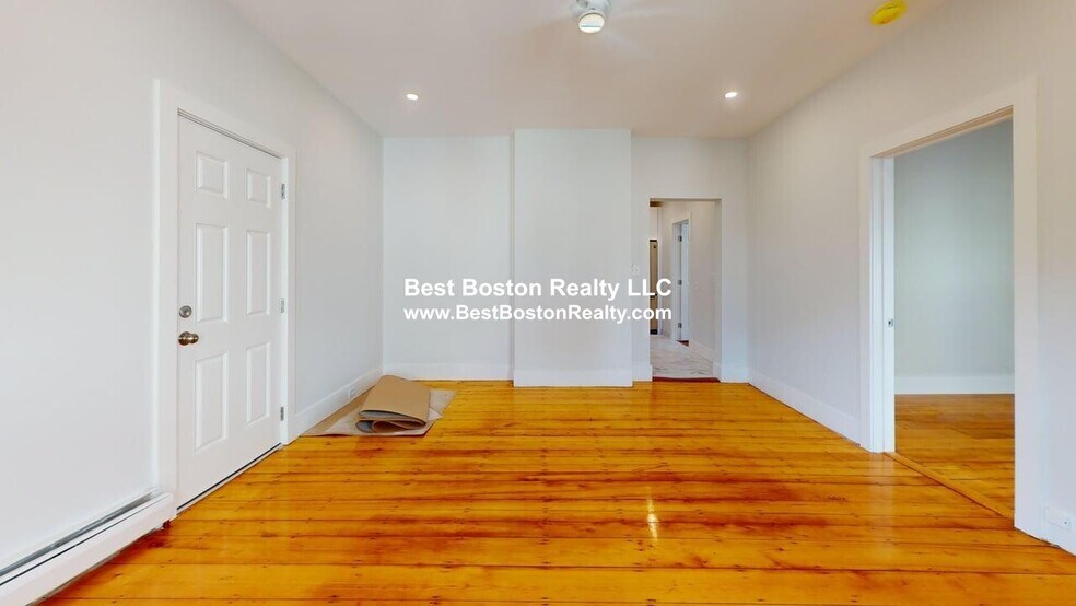 Building Photo - 339 Norfolk St