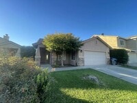 Building Photo - Nice 3-Bedroom House