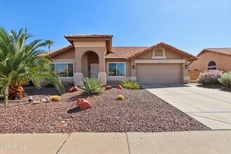 Building Photo - 20657 N Ventana Dr W