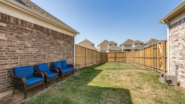 Building Photo - 337 Gleneagles Dr
