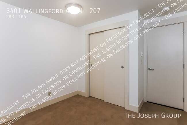Building Photo - 3401 Wallingford Ave N
