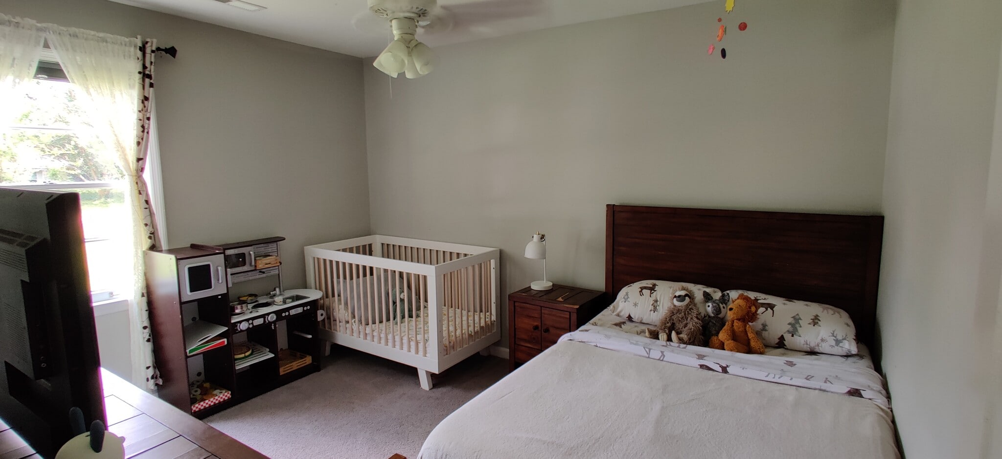 room #2 - 102 Anna Ct
