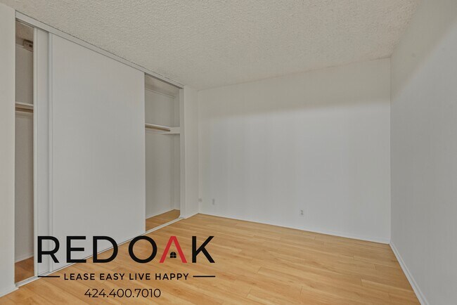 Building Photo - 20200 Sherman Way