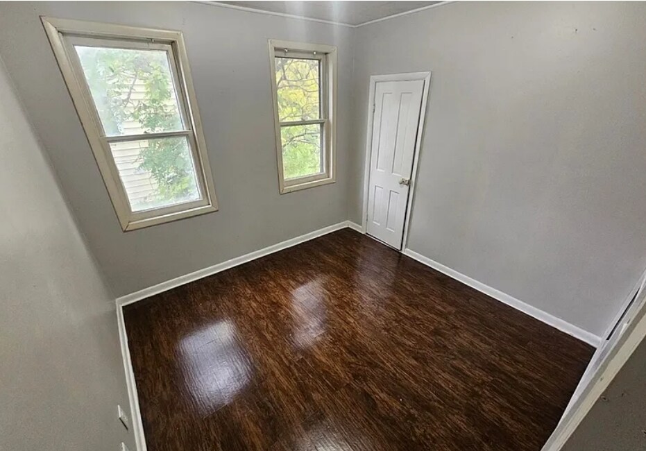 Building Photo - 1125 Carlisle Ave