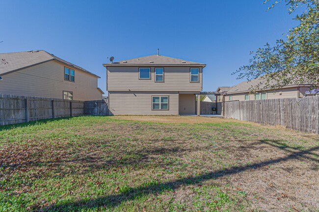 Building Photo - BEAUTIFUL 2 STORY 3BR/2BATH HOME READY FOR...