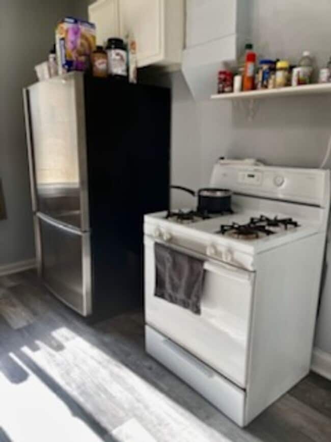 Building Photo - Single Family Home with Garage | Avail. Oc...