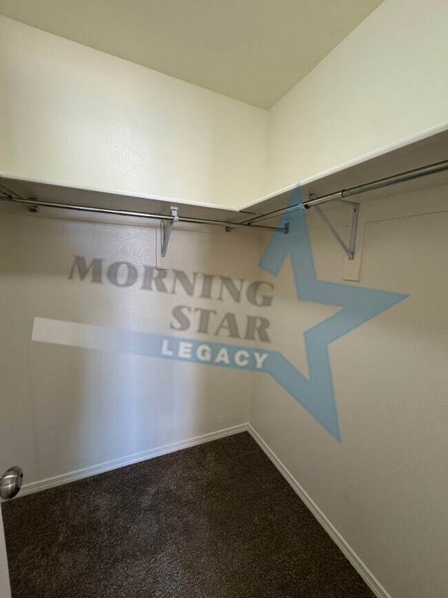 Building Photo - REDUCED! Spacious 4 Bed House in Rincon Mesa!