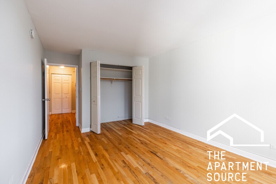 Building Photo - 1435 N Dearborn St