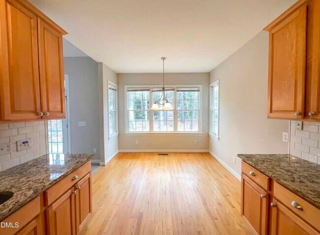 Building Photo - 6609 Mafolie Ct