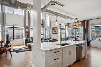 Building Photo - Atlantic Station Luxury